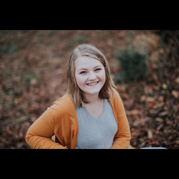 Meet your Posher, Lily - Picture 1 of 1